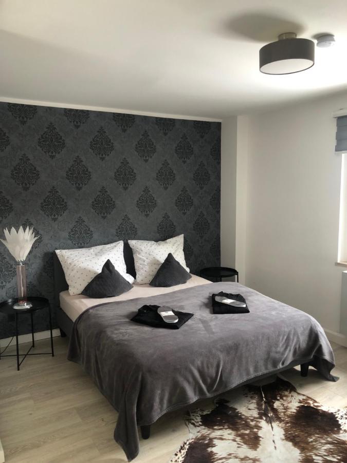 Body Kult Loft - Modernes Appartement Mit 2 Separaten Schlafzimmern Zwickau Ngoại thất bức ảnh