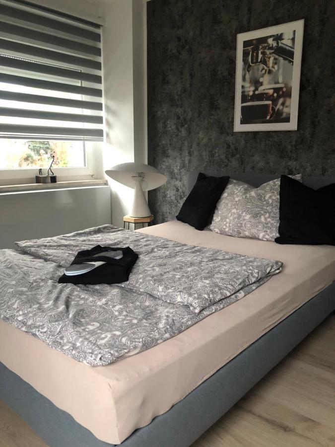 Body Kult Loft - Modernes Appartement Mit 2 Separaten Schlafzimmern Zwickau Ngoại thất bức ảnh